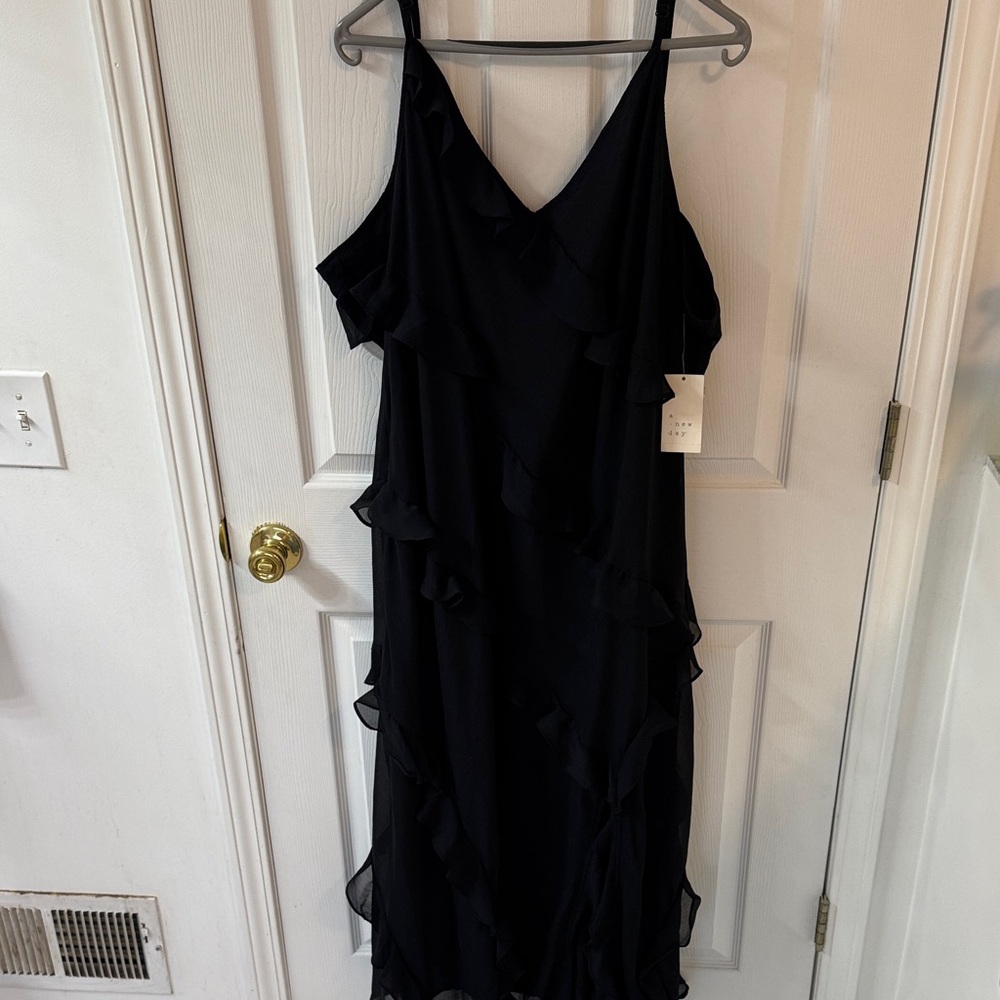 A New Day Elegant Black Ruffle Dress size 4x but can also fit a 3x